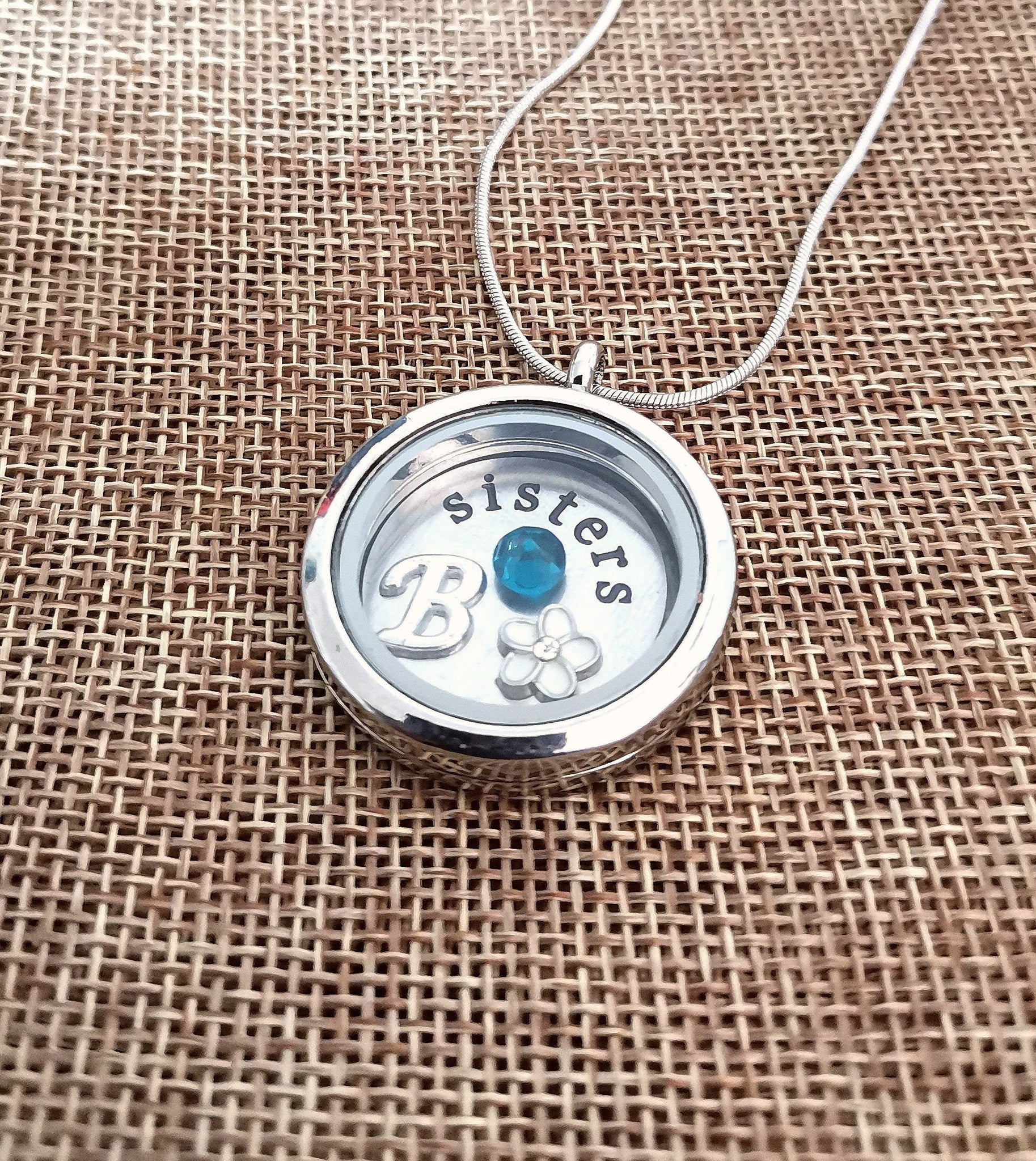 Sister Floating necklace - Perfect Gift for Her, Women's Jewelry