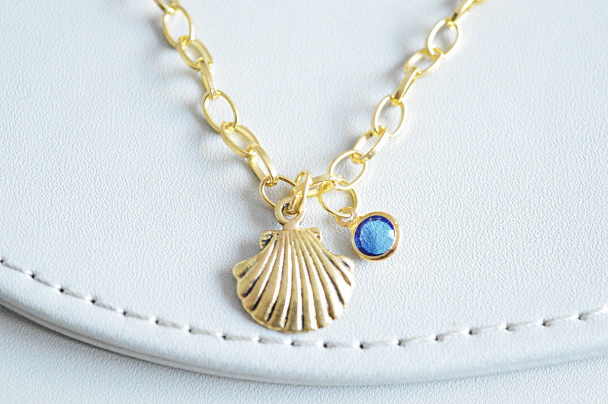 Simple Bracelet, Delicate Bracelet, Dainty Bracelet, Sea shell Bracelet, Clam charm, Sea jewelry, Gold Sea Shell, Sea Shell Gift, Girls Gift