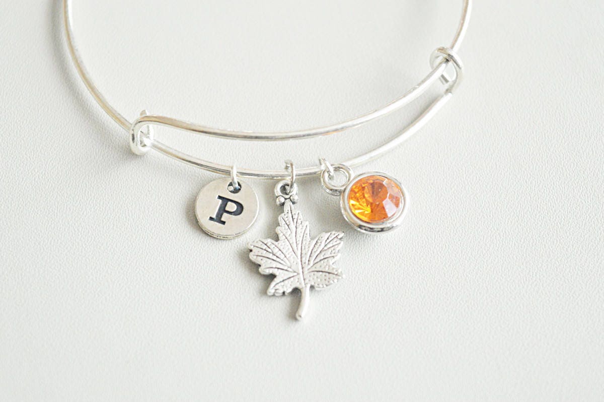 Maple Leaf Bracelet, Maple Leaf Gift, Maple Leaf Jewelry, Birthday Gift for her, Leaf gift, Nature Gift, Canada Gift, Canadian, Pendant