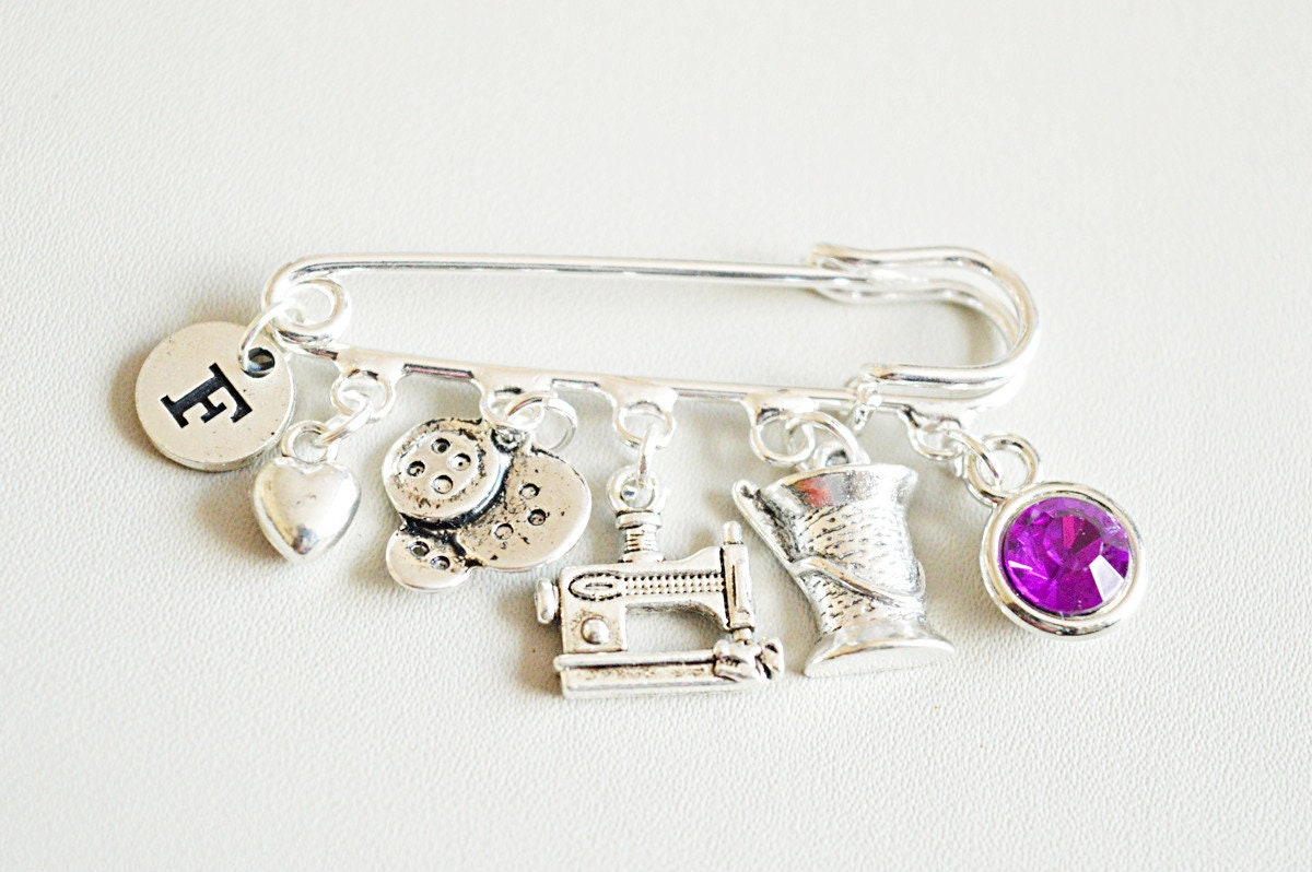 Sewing gift for her, Sewing charm brooch, Knitting gifts for women, Knitting jewelry,Sewing machine, Needle and Tread,Sew button,Brooch gift