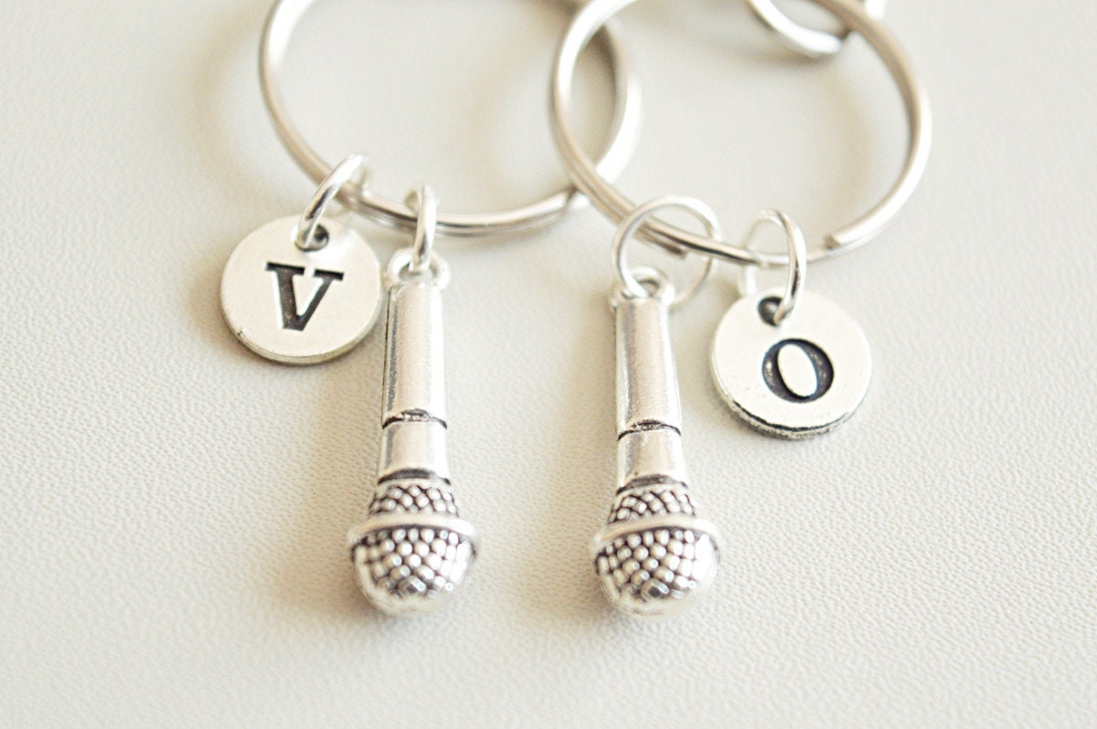 Music Keychain, Set of 2 Music Gift, Keyring Set for 2, Music gifts, Music Lovers gift, Microphone keychain, Singer gift, Singing, Friends