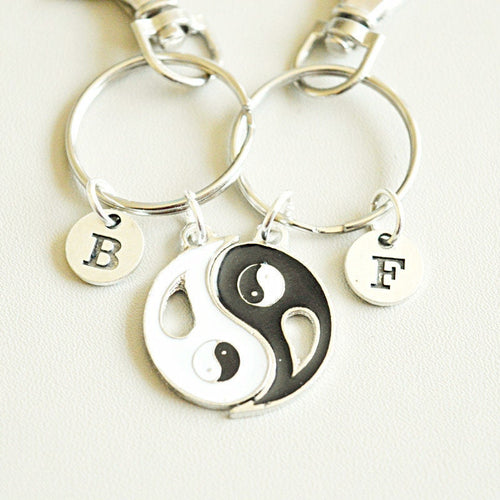 Yin yang keychains, Yin yang keyrings, ying yang Gifts, Ying and Yang, Yin Yan, Karate Friends, Japanese, Buddhism, Two Halves, Tai Chi, Bff