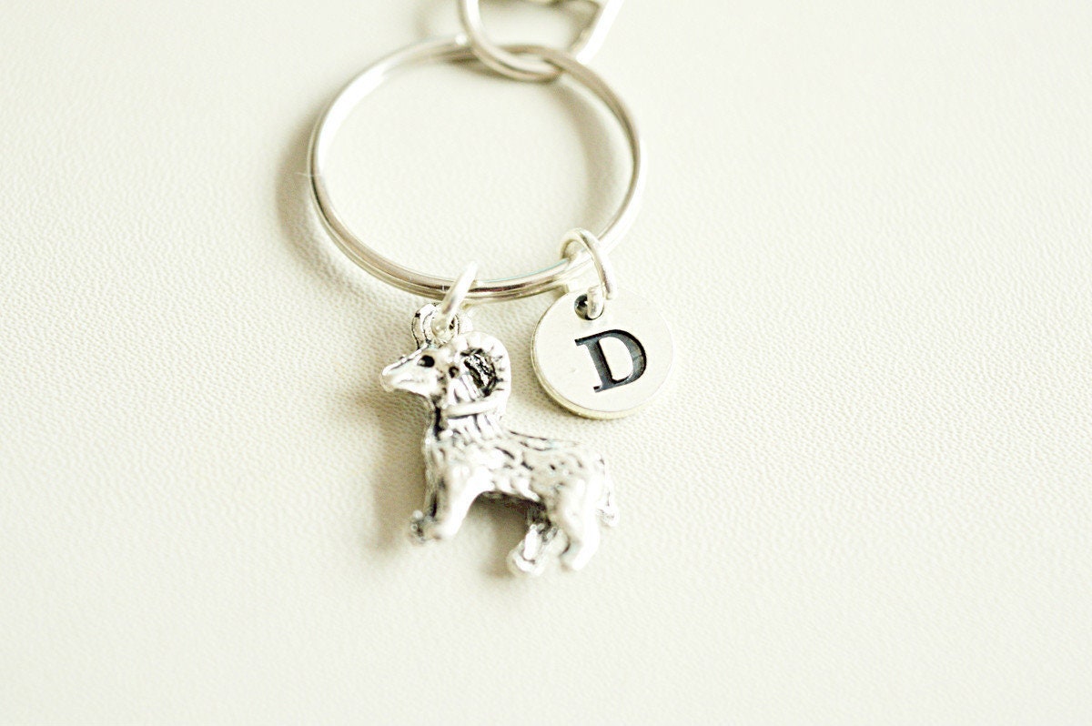 Goat Keyring, Goat Keychain, Goat Gift, Goat Lover gift, Aries Gift, Aries Keychain Men, Horn, Animal, Zodiac, Goat Charm, Herd, Farmer,Milk