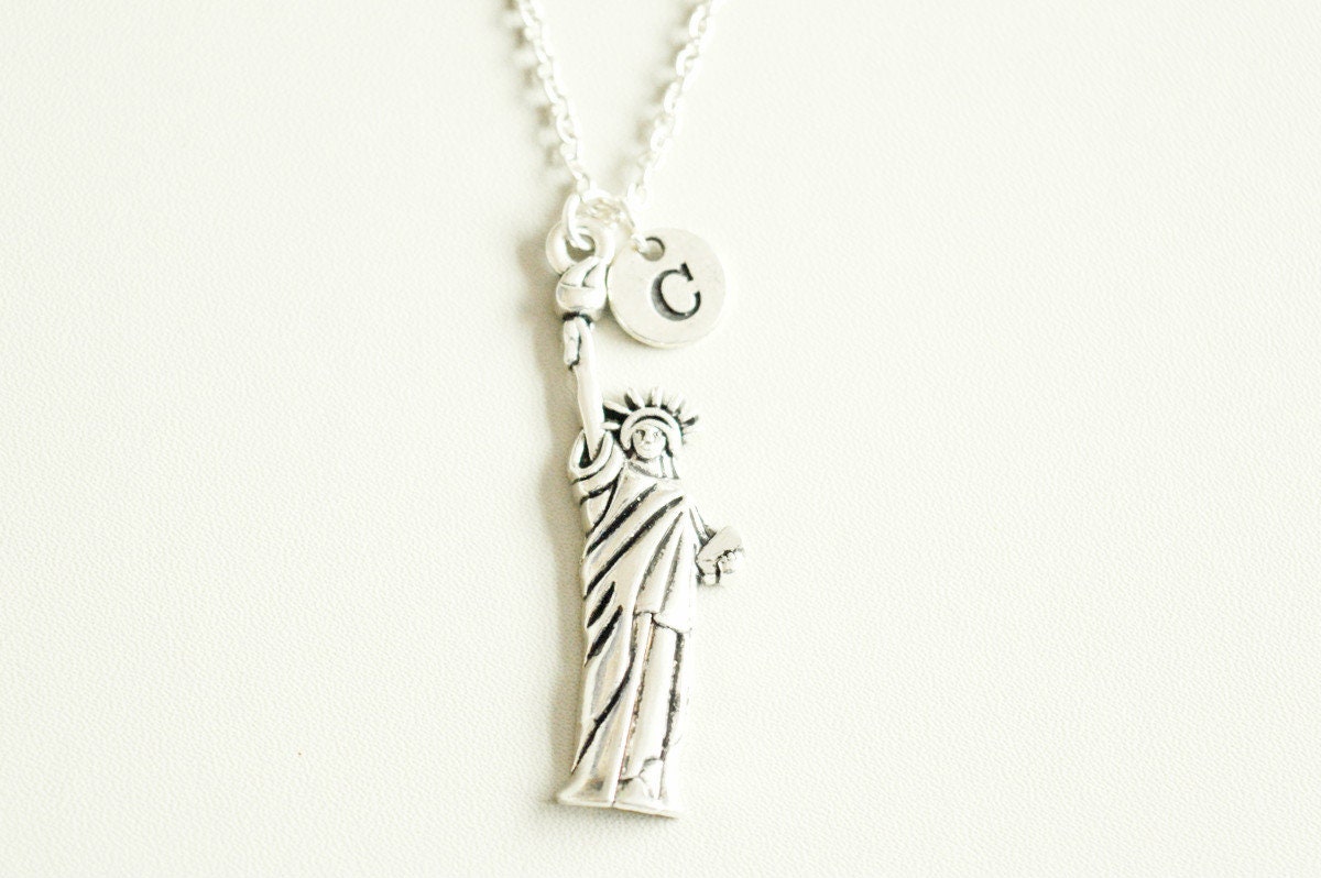 Statue of Liberty Gift, Statue of Liberty Necklace, Statue of Liberty charm, Statue of Liberty Jewelry, New York Gift, New York Necklace
