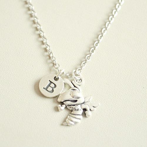Bee Necklace, Honey Jewelry, Bees Jewelry, Bees Charm, Personalized Necklace woman, Honey Bee, Bee Themed Gifts, Bee Wedding, Bumble Bee