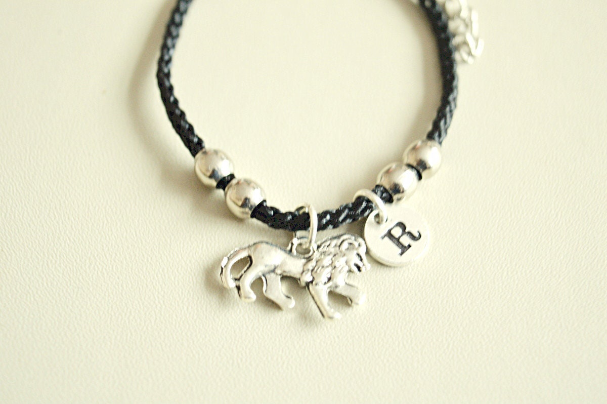 Lion Gift, Lion bracelet, Lion jewelry, Animal bracelet, Lion Charm bracelet, Leo bracelet, Silver lion bracelet, Lion bangle, Animal Bangle