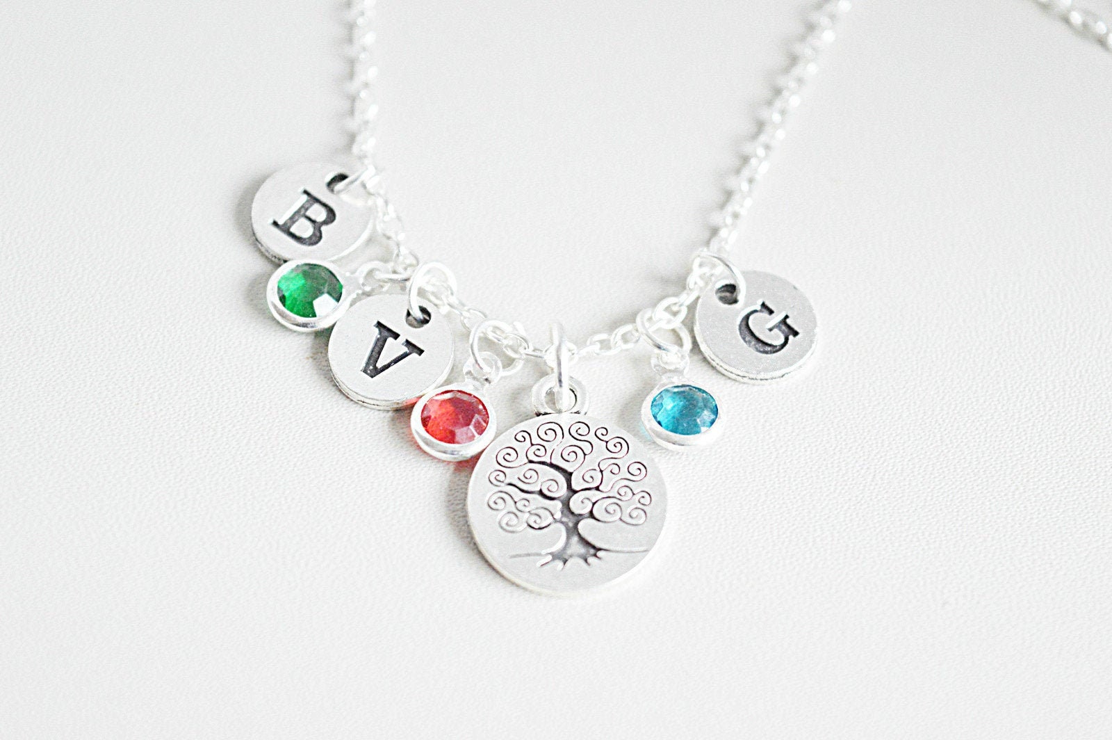 Family Necklace, Mother Necklace, Sisters Necklace, Grandmother Gift, Family Jewelry, Gift for Wife, Gift for Her, Family Tree, Grandma