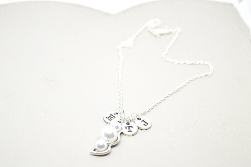 3 Best friends, 3 sisters, 3 Friendship necklace  3 best friend necklace, 3 way necklace,best friend necklace for 3, 3 person,Three Initials
